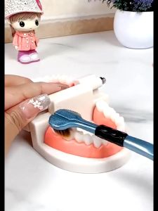 Three-sided toothrush 4pcs set 360° wraparound cleaning toothbrush for adult toothbrush family set travel toothbrush kit soft bristle tooth brush teeth whitening deep cleaning made in japan premium hotel toothbrush wholesale orthodontic toothbrush
