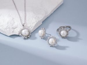 ต่างหู ไข่มูกน้ำจืด3 อิน 1 ชุดเครื่องประดับเพชรสังเกราะห้ามสำหรับผู้หญิงและเด็ก