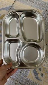 Khay cơm 4 ngăn học sinh inox 304