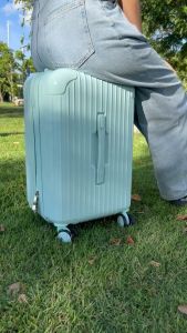 กระเป๋าเดินทาง 20นิ้ว 26นิ้ว 32นิ้ว รุ่นA09ดีไซน์ทรงตู้เย็น วัสดุPC+ABS แข็งแรงทนทาน ล้อลากคู่360เข็นลื่น ระบบLock 3 รหัส