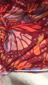 Vải Thun Mỏng Đỏ Họa Tiết Khổ 1m5 - Co Giãn 4 Chiều Mặt Vải Đanh Chắc - May Đồ Bộ Đồ Mặc Nhà