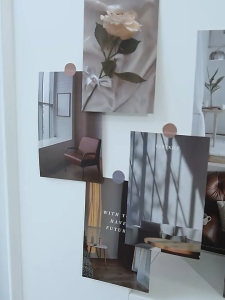 แถมสติ๊เกอร์กลม รูปตกแต่งผนัง โปสการ์ดติดผนัง การ์ดน่ารัก รูปการ์ตูน สไตล์อนิเมะญี่ปุ่น ภาพยนตร์ จิตรกรรมย้อนยุค คริสต์มาส ศิลปะ