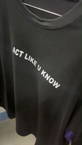 เสื้อยืดคอกลมแขนสั้นสกรีนลาย เสื้อยืดแฟชั่นผู้ชาย เสื้อแนวสตรีท มีไซส์ L ไซส์เดียว