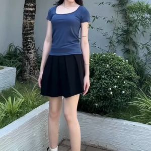 Áo thun tăm nữ BEE cổ vuông dáng ôm tay ngắn màu xanh navy và be công sở