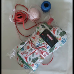 [Local Seller/Ready Stock] Festive Christmas Present/Design Oven Gloves/Mitts - Enhanced Non-Slip Grip and Flexibility & Baking Tools