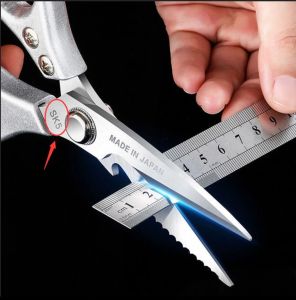 SK5 Japan Imported Multipurpose Heavy Duty Kitchen Scissor Chicken Bone Fish Vegetables Scissors Gunting Ayam Tulang