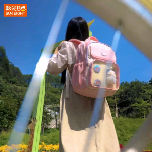 SUN EIGHT - 90361 Balo học sinh Cấp 1 siêu nhẹ chống gù chống thấm nước balo học sinh tiểu học chính hãng