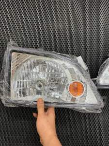Đèn pha lắp cho ô tô cứu long chấm đỏ lắp cửu long hoa mai 2.5 đến 6 tấn và 1 số loại xe thùng ben.