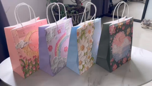 10Pcs Portable Gift Bag Paper Bag - Birthday Party Kraft Paper Bag with Handles - Candy Gift Handbag Tote - Reusable Party Favor Bags for Birthday Wedding Valentines Day Mothers Day Packing Pouch