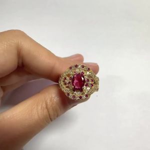 Huitan Luxury Women Gold Color Ring Gorgeous Wedding Engagement Elegant Accessories Inlaid Shiny Red Oval CZ Fashion Jewelry