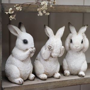 Rabbit Resin Garden Ornaments Home Decorative Pieces Village Style Outdoor Courtyard Decoration Creative Animal Shaped Painted