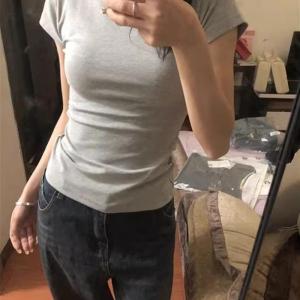 เสื้อยืดคอกลมแขนสั้นทรงเข้ารูปสำหรับผู้หญิงไซส์ใหญ่ ทรงหลวม ลำลอง เสื้อชั้นใน แฟชั่นฤดูร้อน เสื้อผ้าทำงาน