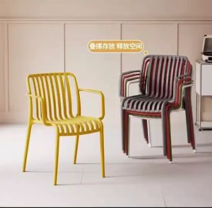 เก้าอี้ทานข้าว รุ่น DD-194 สไตล์นอร์ดิก พลาสติกแข็งขึ้นรูปโครงสร้างแข็งแรง ทนทาน ดีไซน์เรียบง่าย ทันสมัยหลากสีสัน