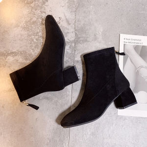 2021 Autumn New Womens Fleece Lined Martin Boots High Heel Thick Heel Short Boot Korean Style round Toe Fashionable Youth Boot