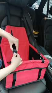 Pet Reinforce Car Booster Seat for Dog Cat Portable and Breathable Bag with Seat Belt Dog Carrier Safety Stable for Travel Look Outwith Clip on Leash with PVC Tube