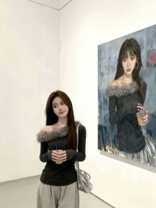 CHOEFULYN | Áo Sweater Knit Elegance Kiểu Dáng Off-Shoulder với Cổ Lông