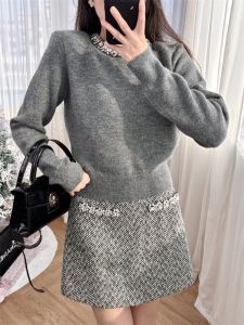 Áo Len Dệt Kim Cổ Tròn Kiểu Pháp Pha Lê Ba Màu Cao Cấp Dành Cho Nữ Quần Len Nửa Thân Màu Xám Áo Len Cổ Tròn Dài Tay Thường