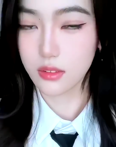 Mrs.H One Pair Graded (0~-8.00) Big Eyes Gray Blue Colored Contact Lens With Power Natural Lenses 14.2mm-14.5mm