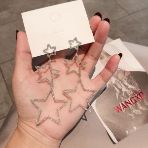 Exaggerated Long Star Pentagram Large Earrings Womens High-End Sensation Super Shiny Suitable for Round Faces Slimming Dangle Earrings