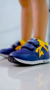 HIPZI Sepatu Anak Sneakers Laki Laki Perempuan Umur 1 - 10 Tahun Olahraga HNB Navy Kuning