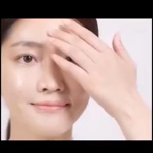 Collagen Facial Moisturizer Strong Whitening Cream Anti-Wrinkle And Anti-Aging Deep Hydration Brighten Skin Effectively Improve Dull Skin Collagen Facial Repair Repair Damaged Skin Firming And Skin Rejuvenation Whitening Concealer Cream Skin Care 100g