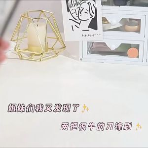 แปรงเขียนคิ้ว คุณภาพสูง เอียง แปรงเขียนคิ้ว มือใหม่ เริ่มต้นคอนทัวร์ เครื่องมือความงาม แบบพกพา แปรงแต่งหน้า