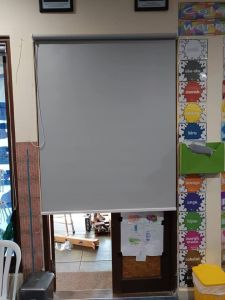 Roller Blind/ Tirai Gulung/ Penutup Jendela 80% Blackout ( Sharp Point ) Indoor - Outdoor