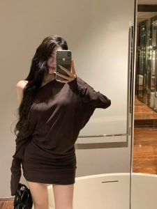 กระโปรงสั้นเอวสูงทรงเข้ารูปสไตล์อเมริกันสำหรับผู้หญิงไซส์ใหญ่ ฤดูใบไม้ผลิและฤดูร้อน สไตล์ย้อนยุค กระโปรงสั้นทรงเข้ารูปเอวสูง