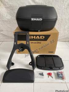 PAKETAN BOX SHAD SH42 PLUS BREKET BOX KMI VARIO 125 VARIO 150 BOX SHAD SH 42 BREKET BOX VARIO 150
