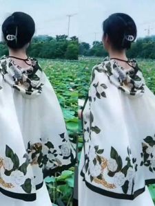 Áo Choàng Lụa Satin Cổ Bướm Rộng Rãi Có Mũ Trùm Đầu Mùa Hè Cho Nữ Trang Phục Du Lịch Trang Phục Cao Cấp Phong Cách Hàn Quốc Nhiều Chức Năng