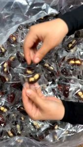 500gr Siêu phẩm ăn vặt tuyệt hảo Chà là Iran kẹp Macca sấy giòn rụmbéo bùihương vị tuyệt hảoăn cuống