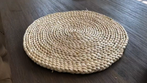 Kitchen Round Rattan Placemats Natural Corn Straw Woven Dining Table Mats Heat Insulation (Small) 22cm