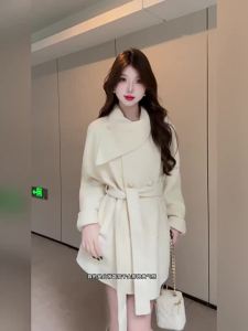 Homecore | Áo Cloak Ngắn Tweed Phong Cách Hepburn