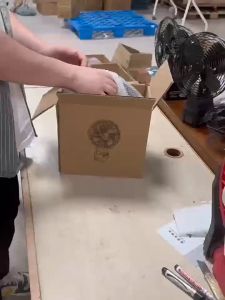 พัดลมขนาด 6/8 นิ้ว พัดลมแบตเตอรี่ไร้สาย แบตเตอรี่ 2 ก้อน พัดลมแคมป์พัดลมคุณภาพสูง ลมแรง 48V ความจุสูง พัดลมแบตเตอรี่พัดลมพัดลมไร้สายพัดลมพัดลมพลังงานสูงพัดลมพลังงานสูงสามารถใช้ในหลาย ๆ ที่โดยไม่ต้องเสียบปลั๊ก