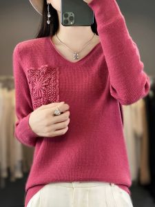 เสื้อสเวตเตอร์ถักคอวีสำหรับผู้หญิง ฤดูใบไม้ร่วง/ฤดูหนาว 2024 เสื้อเชิ้ตทรงหลวมสบาย ๆ แขนยาว สีพื้น แฟชั่น