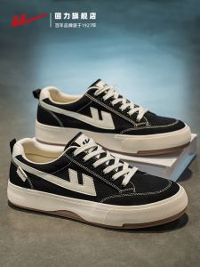 Warrior Mens Canvas Shoes Flat Bottom Breathable Black Casual Shoes for Junior High School Students And Young Men