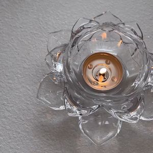 Tempat Lilin Crystal Hiasan Teratai Tempat Lilin Sembahyang Wadah Lilin Aesthetic Candle Holder Glass Candle Holder Vintage