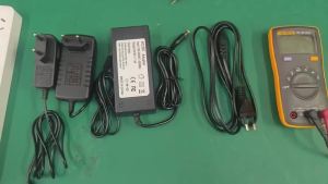 Lifepo4 Charger DC 4.2V 7.2V 8.4V 12.6V 13.8V 16.8V 20V / 1A 1.2A 2A 3A Power Adapter 100-240VAC 5.5 X 2.1mm for LED Lights CCTV