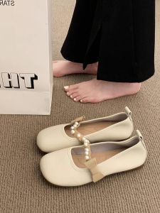 Soft Leather Flat Bottom Shoes for Women Large Size 41-43 Comfortable Spring Fashion Casual Slip-On round Toe Anti-Slip Rubber Sole