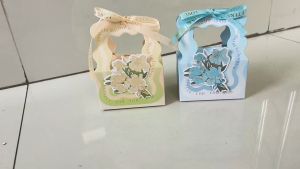 กล่องใส่ของขวัญ ของรับไหว้ กระดาษพร้อมริบบิ้น