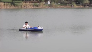 【Buy 1 Get 7】6-Person Inflatable Boat Reinforced Rubber Kayak with Thickened PVC Anti-Leak Outdoor Fishing Boat Stable Rafting Inflatable Boat Set with Oars & Pump