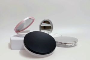 3 Colors | Portable 5g Loose Powder Makeup Container with Puff and Flip-cover Powder Sifter Jar