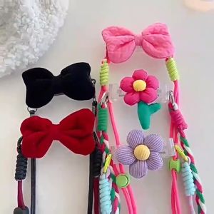 คล้องโทรศัพท์มือสายถือแบบทอลายดอกไม้สีสันสดใสพร้อมคลิปหนีบด้านหลัง สายคล้องโทรศัพท์มือถือแบบแขวนด้านข้าง