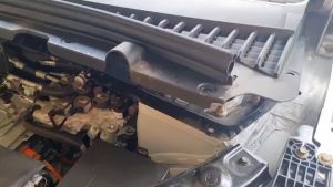 ตะแกรงกันหนู BYD ATTO3 2022-2023 สำหรับรถยนต์รุ่น BYD ATTO 3 (คุณสมบัติ) - ช่องแอร์: ชุบสีดำ - ตะแกรงกันหนู ATTO3