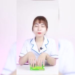 Yoosun Rau má ngừa rôm sảy mẩn ngứa hăm tã muỗi đốt cho bé kem ngừa sẹo mụn phục hồi da - Tuýp 25g.