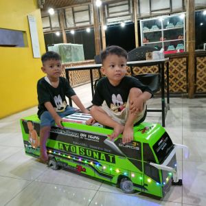 BISA REQUEST DAN PREORDER Bis Telolet Basuri BISA DINAIKI Full Lampu UKURAN JUMBO