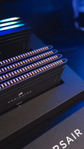 CORSAIR Dominator Titanium Wave Accessory Kit – x2 RGB LED Lightbar for CORSAIR Dominator Titanium Memory – Gold