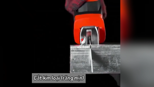 Máy cưa kiếm pinmáy cưa gỗ cầm tay 2800Wmáy cưa pin cầm taycưa điện cầm tay có đèn LEDmáy cưa cầm tayvới 4 lưỡi cưa kiếm