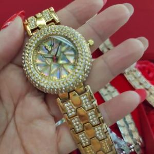 Promo Spesial Jam Tangan Wanita!!! Jam Tangan Wanita Full Diamonds Jam Tangan Cewek Terbaru Fashion Jam Tangan Wanita Free Box dan Baterai Cadangan