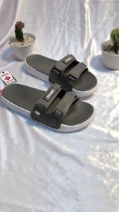 Ruuf - 0220 Strap Slide Sandal Pria Wanita - Grey/White\\n\\n Apa Itu Sandal Desain Modern Ruuf 0220?\\n\\nSandal desain modern Ruuf 0220 merupakan sandal strap slide yang dirancang untuk pria dan wanita dengan warna grey dan white. Sandal ini memiliki kelebihan dan keunggulan dalam hal kenyamanan dan gaya, serta cocok digunakan untuk berbagai acara sehari-hari.\\n\\n Kelebihan Sandal Grey White\\n\\nKelebihan utama dari sandal Ruuf 0220 adalah warnanya yang grey dan white, yang membuatnya cocok digunakan dalam berbagai situasi. Warna tersebut juga membuat sandal ini mudah dipadukan dengan pakaian apapun, baik formal maupun kasual.\\n\\n Kenyamanan Sandal Cocok untuk Musim Panas\\n\\nSandal Ruuf 0220 dirancang dengan bahan berkualitas tinggi yang memberikan kenyamanan maksimal saat dipakai. Bahan tersebut juga membuat sandal ini cocok digunakan pada musim panas, di mana cuaca cenderung lebih panas dan lembab.\\n\\n Bagaimana Menggunakan Sandal Strap Slide Pria Wanita?\\n\\nSandal strap slide pria wanita Ruuf 0220 mudah digunakan dan cocok untuk berbagai acara sehari-hari. Berikut adalah beberapa tips memakai sandal ini:\\n\\n Tips Memakai Sandal untuk Acara Sehari-hari\\n\\n- Gunakan sandal Ruuf 0220 sebagai alas kaki sehari-hari Anda, baik untuk bekerja maupun kegiatan di luar rumah.\\n- Padukan sandal ini dengan pakaian formal atau kasual, tergantung pada situasi dan kebutuhan Anda.\\n- Jika Anda akan berjalan-jalan di cuaca panas, gunakan sandal Ruuf 0220 karena bahan yang digunakan dapat memberikan kenyamanan ekstra.\\n\\n Cara Merawat Sandal Ruuf 0220\\n\\nAgar sandal Ruuf 0220 tetap awet dan tampilan terlihat baru, perlu dilakukan perawatan secara rutin. Berikut adalah beberapa tips merawat sandal Ruuf 0220:\\n\\n- Bersihkan sandal Ruuf 0220 secara rutin dengan lap lembut atau sikat lembut.\\n- Jika ada noda yang sulit dihilangkan, gunakan deterjen atau sabun cair khusus untuk alas kaki.\\n- Jangan mencuci sandal Ruuf 0220 dengan mesin cuci karena dapat merusak bahan dan struktur sandal.\\n- Simpan sandal Ruuf 0220 di tempat yang kering dan bersih agar tidak mudah rusak.\\n\\n Mengapa Memilih Ruuf 0220 Strap Slide Sandal?\\n\\nAda beberapa alasan mengapa Anda harus memilih sandal strap slide pria wanita Ruuf 0220 sebagai alas kaki sehari-hari Anda:\\n\\n Keunggulan Desain Sandal Pria Wanita\\n\\nSandal Ruuf 0220 dirancang dengan desain yang modern dan elegan, yang membuatnya cocok digunakan untuk berbagai acara sehari-hari. Desain sandal ini juga dapat menyesuaikan dengan berbagai bentuk kaki, sehingga memberikan kenyamanan maksimal saat dipakai.\\n\\n Nilai Plus Sandal Nyaman untuk Acara Sehari-hari\\n\\nSelain desainnya yang modern dan elegan, sandal Ruuf 0220 juga memiliki nilai plus lainnya, yaitu kenyamanan yang maksimal. Bahan berkualitas tinggi yang digunakan membuat sandal ini cocok digunakan untuk berjalan-jalan di cuaca panas dan lembab, serta cocok digunakan untuk berbagai acara sehari-hari.\\n\\nJadi, jika Anda mencari sandal strap slide pria wanita yang modern, elegan, dan nyaman, Ruuf 0220 adalah pilihan yang tepat untuk Anda.\n}